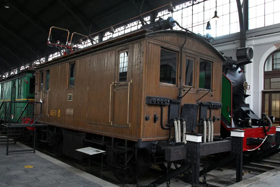 Three-phase Electric Locomotive No. 3 -brown Boveri Et Cie — Музей Железнодорожной Техники Мадрида