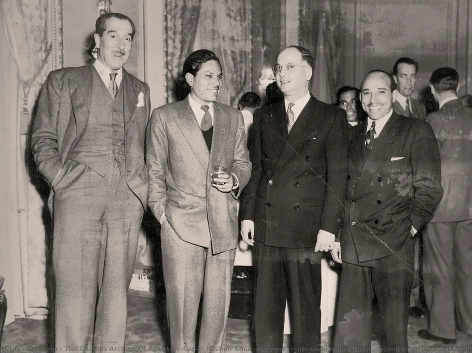 Hashim Khan (extreme Right) And Roshan Khan (second From Left) At The United States Embassy In Washington. 1950. — Гражданский Архив Пакистана (cap)
