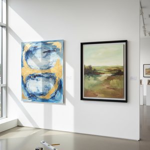 Enhancing Art Display: A Comparative Analysis of Stretched & Framed Canvas Options
