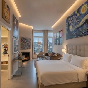 10 Iconic Masterpieces to Elevate Your Hotel Room Decor