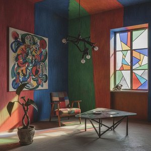 Neo-Expressionism Explained: A Professional Guide to Integrating Raw Power and Emotional Intensity into Modern Interior Design