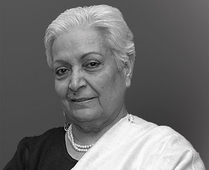 zarina hashmi