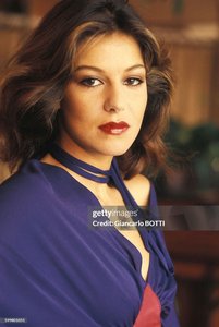 manuela papatakis