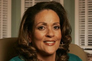 lisa thomas-laury