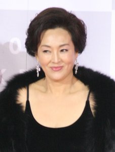 lee bo-hee