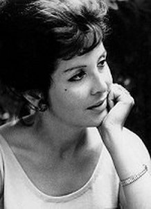 Evelyne Axell