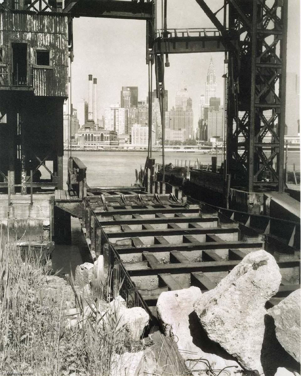 Long Island City, Queens, From The New York Series 90 — Madoka Takagi