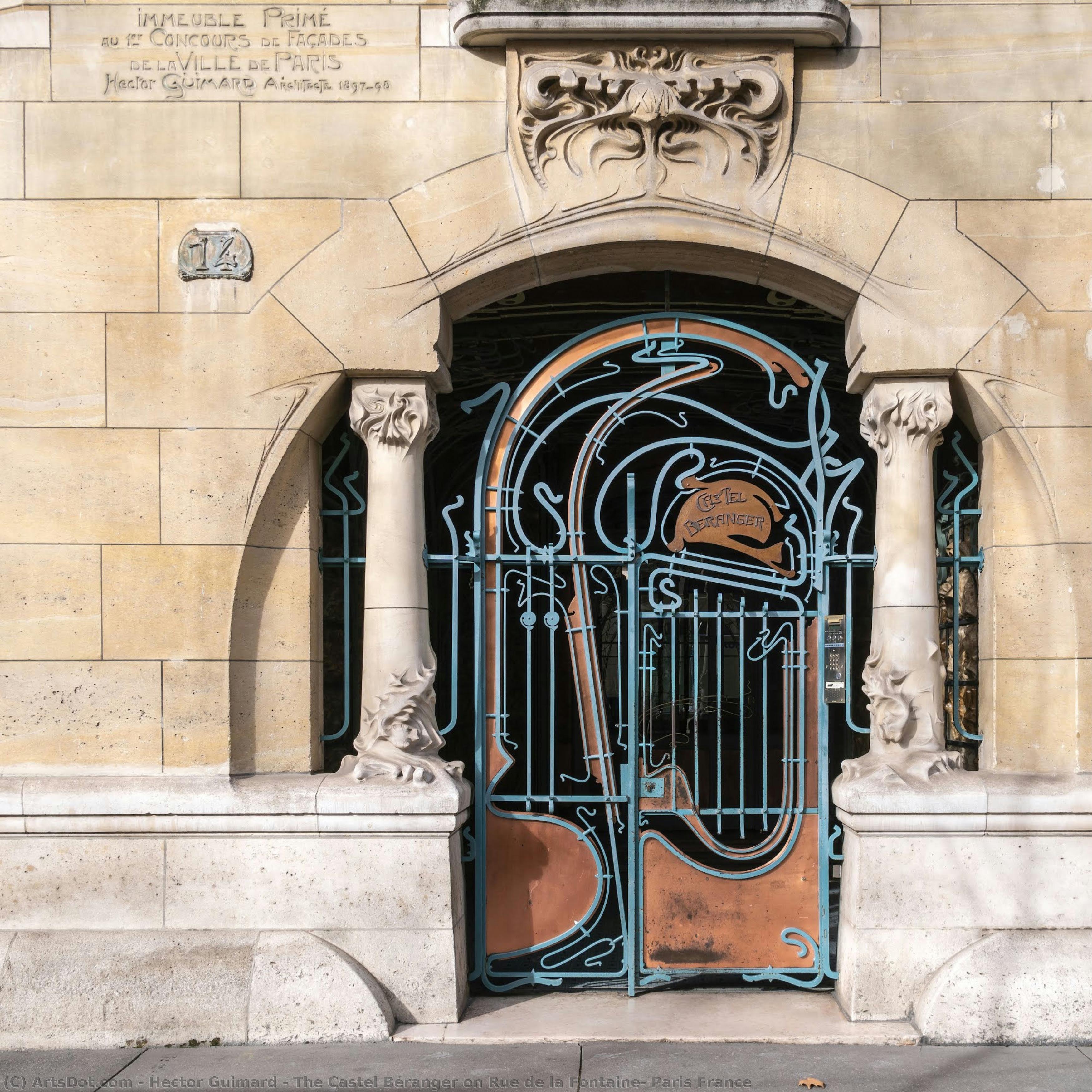 The Castel Béranger On Rue De La Fontaine, Paris France — Hector Guimard