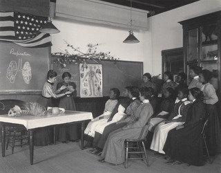Physiology Class Studying The Lungs — Frances Benjamin Johnston