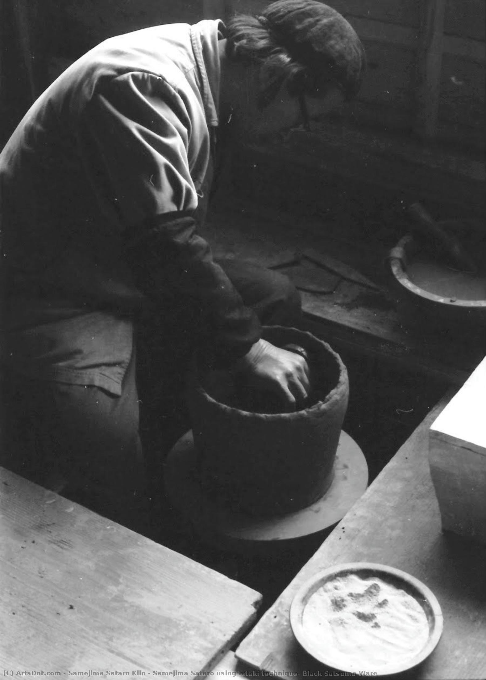 Samejima Sataro Using Tataki Technique, Black Satsuma Ware — Samejima Sataro Kiln