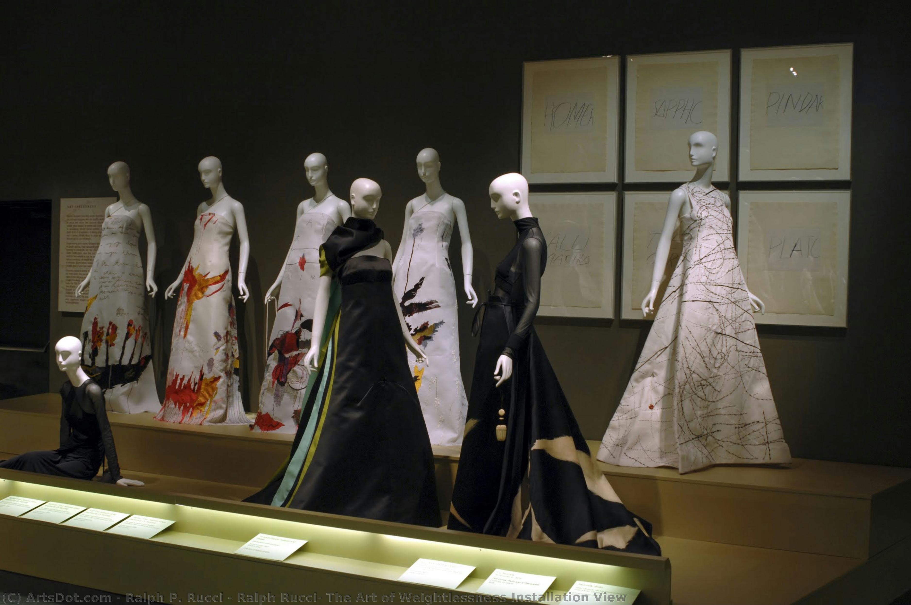 Ralph Rucci: The Art Of Weightlessness Installation View — ラルフ・p・ルッチ
