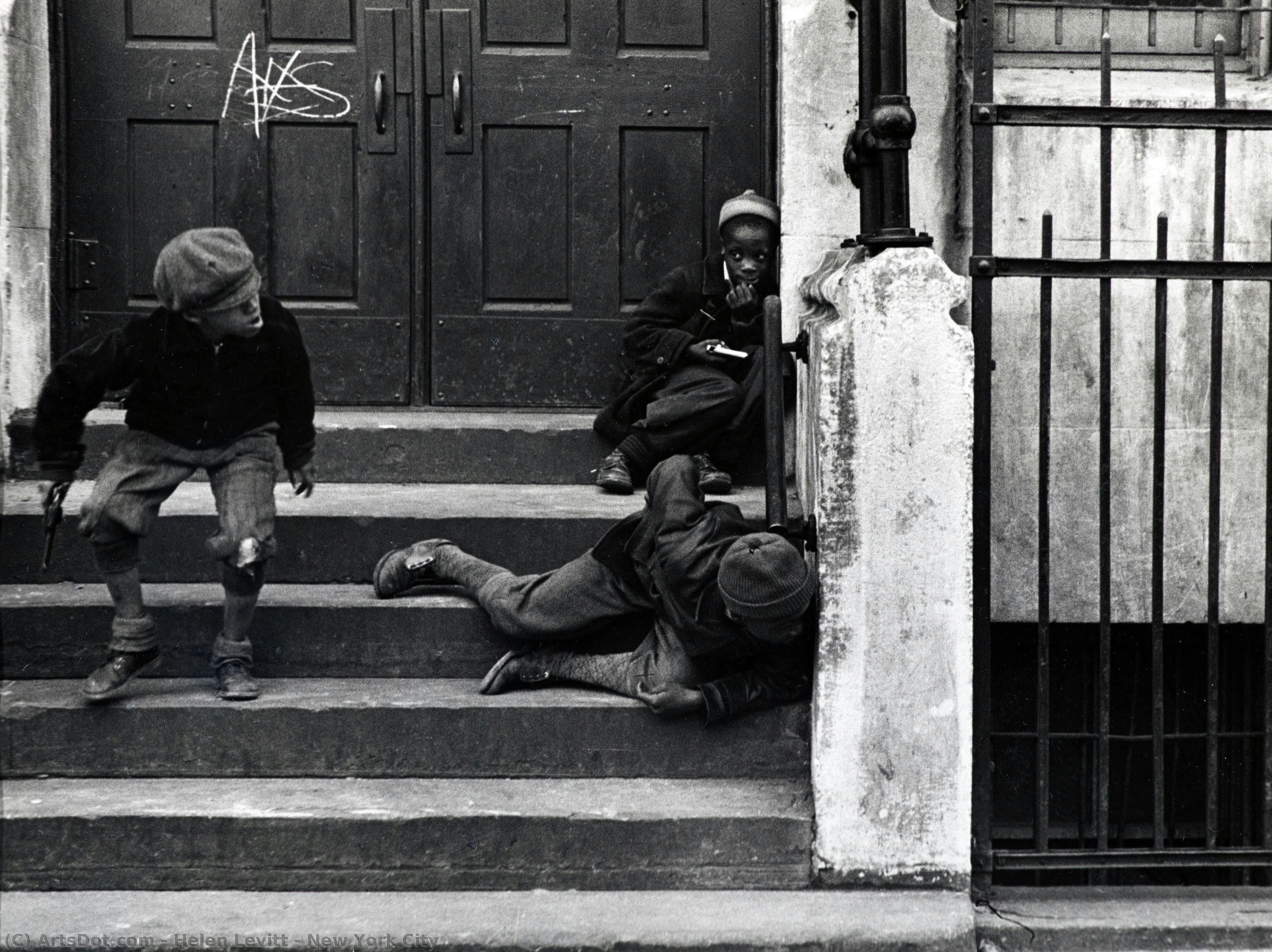 New York City — Helen Levitt