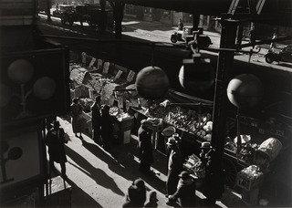 Street Market — アーロン・シスキン