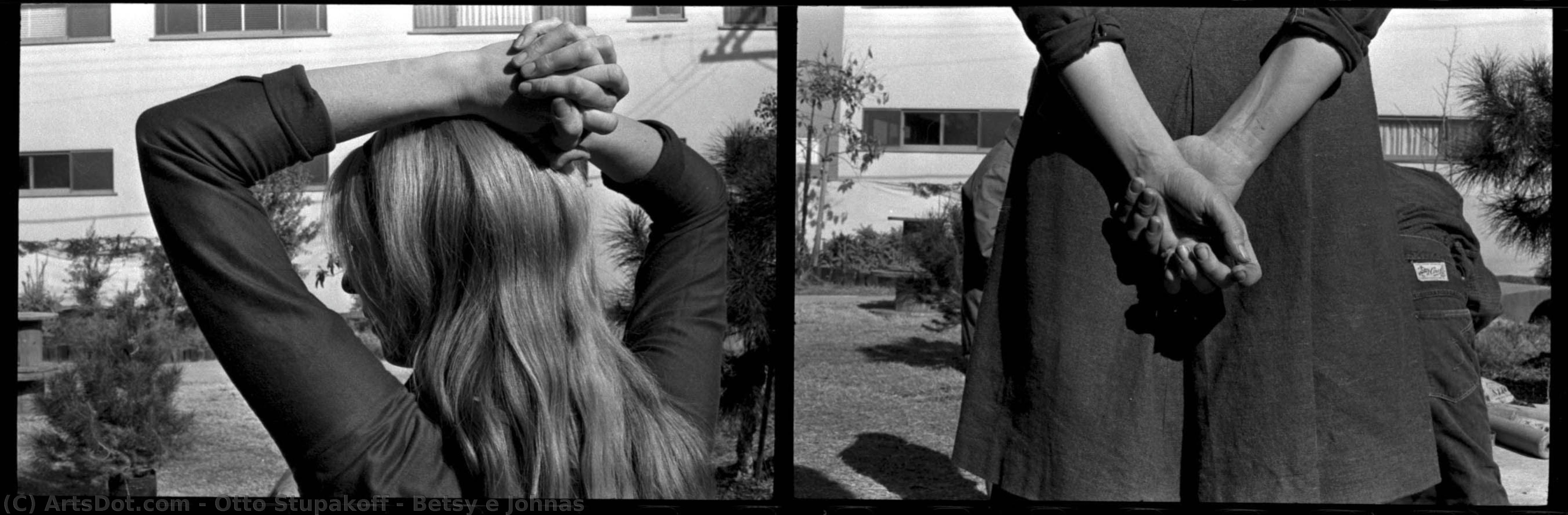 Betsy E Johnas — Oto Stupakof