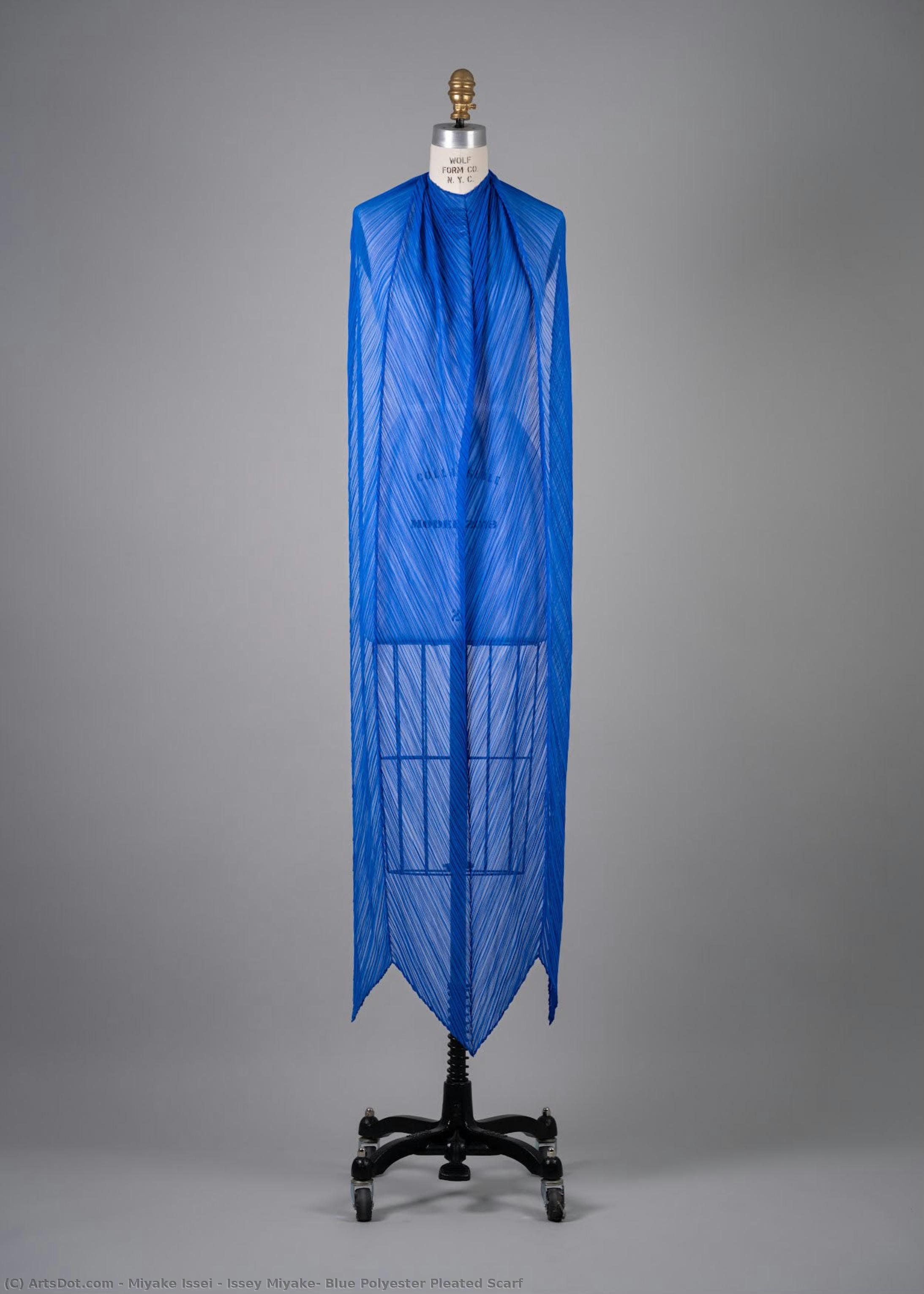 Issey Miyake, Blue Polyester Pleated Scarf — Miyake Issei