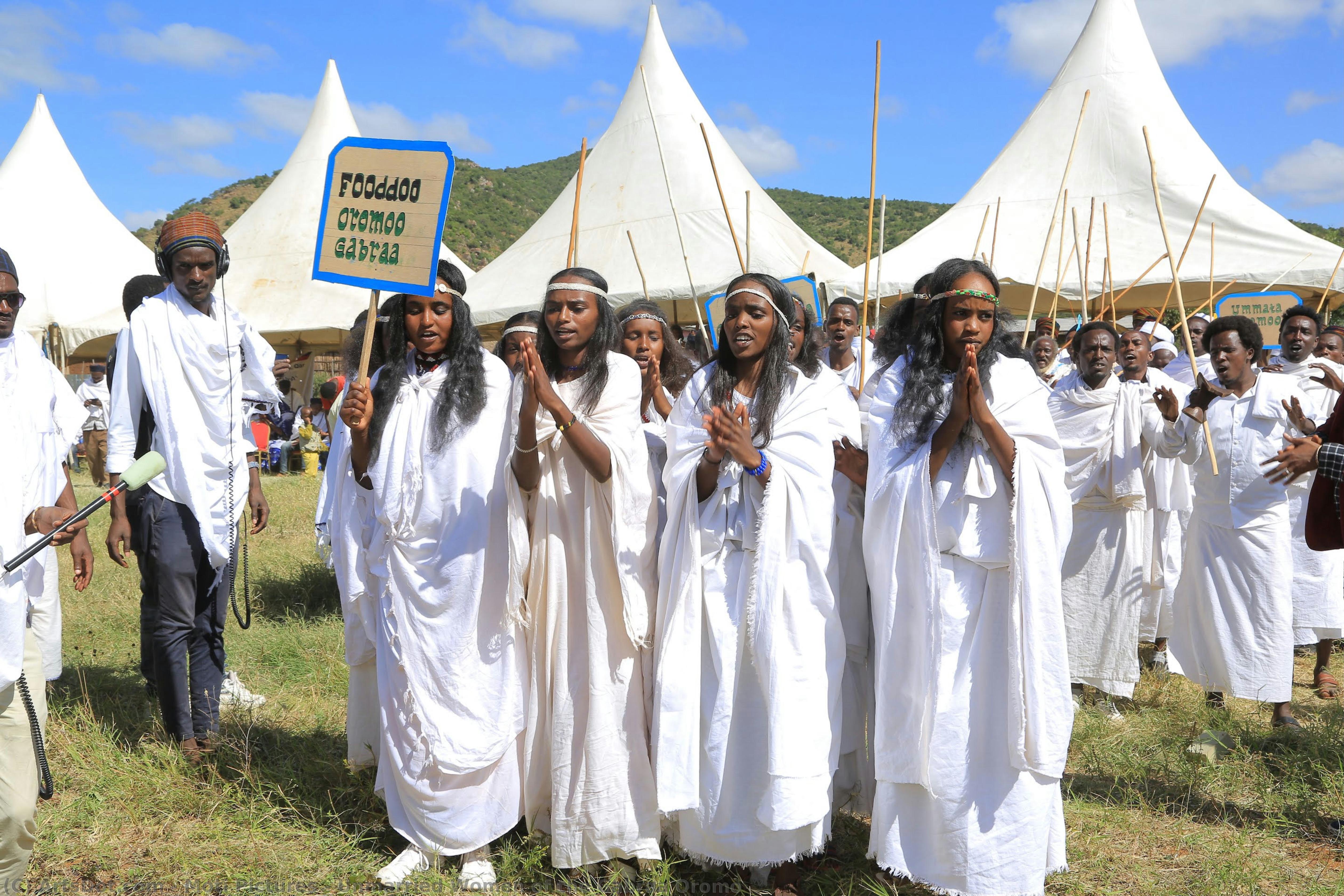 Unmarried Women Of The Gabraa Oromo — Moti Pictures