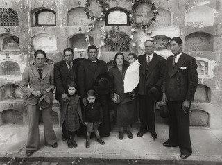 Family Group At Cuzco Cemetery — Martín Chambi