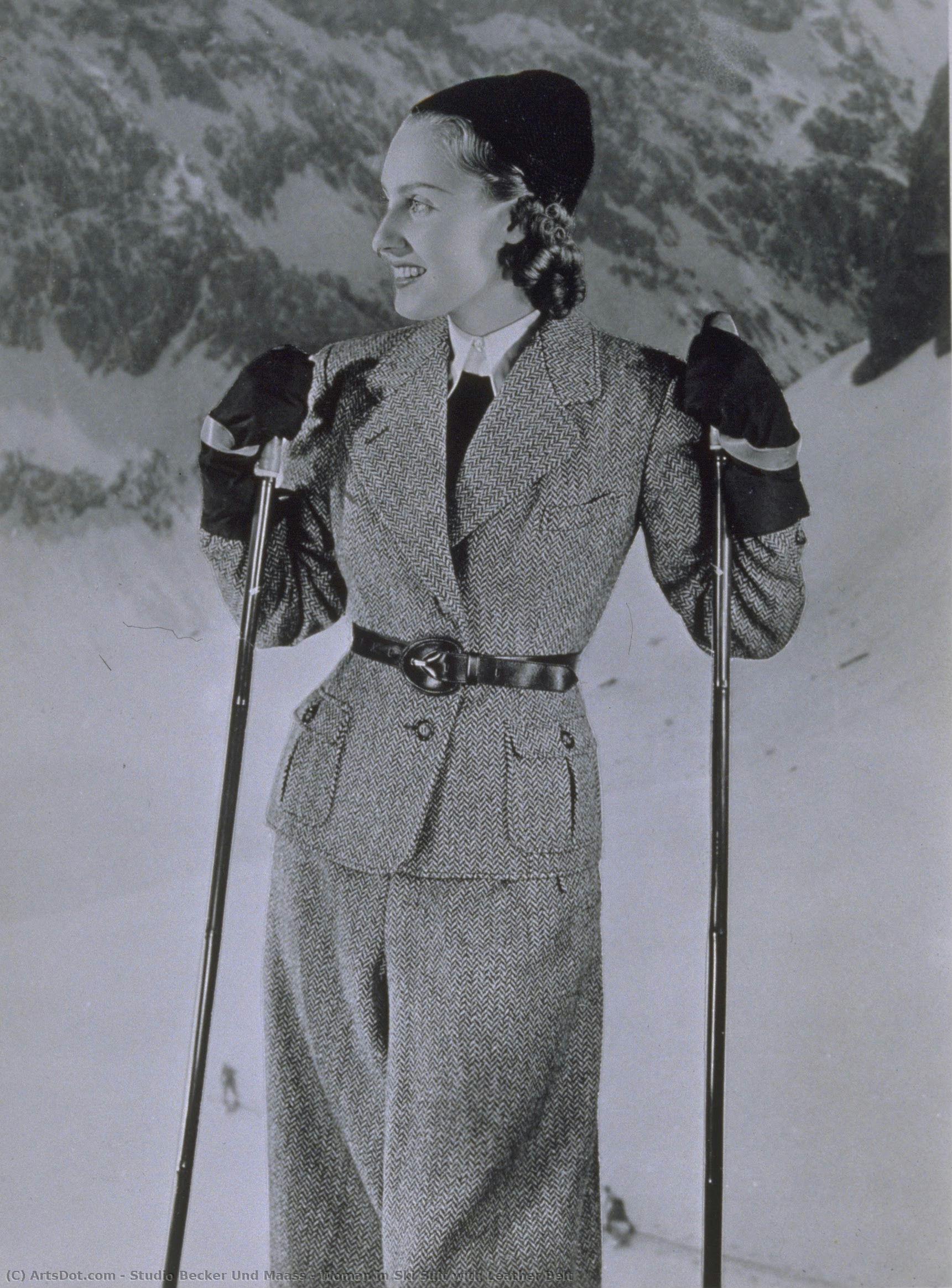 Woman In Ski Suit With Leather Belt — Studio Becker Und Maass