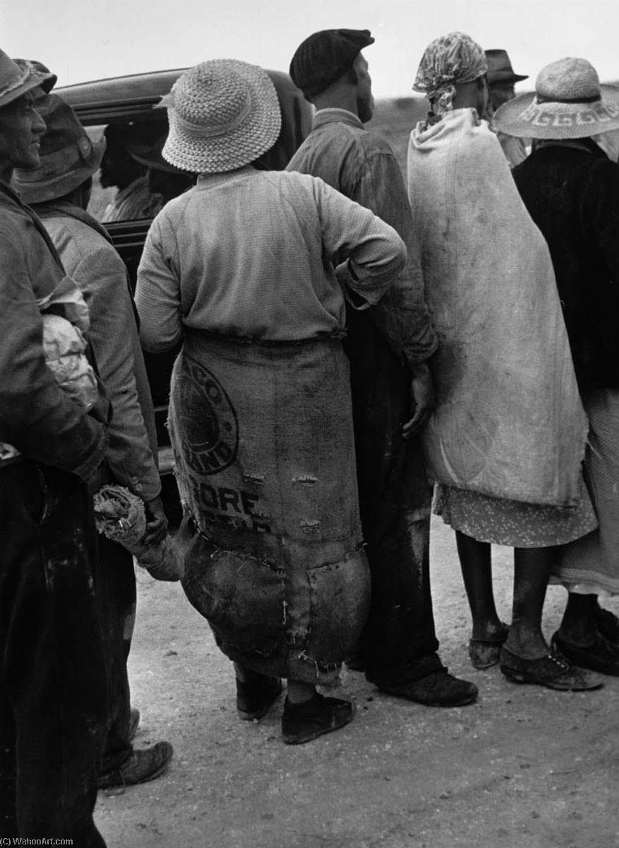 Migrant Agricultural Workers Waiting In Line Behind Truck In The Field, For A Day's Work. Near Belle Glade, Florida — Marion Post Wolcott
