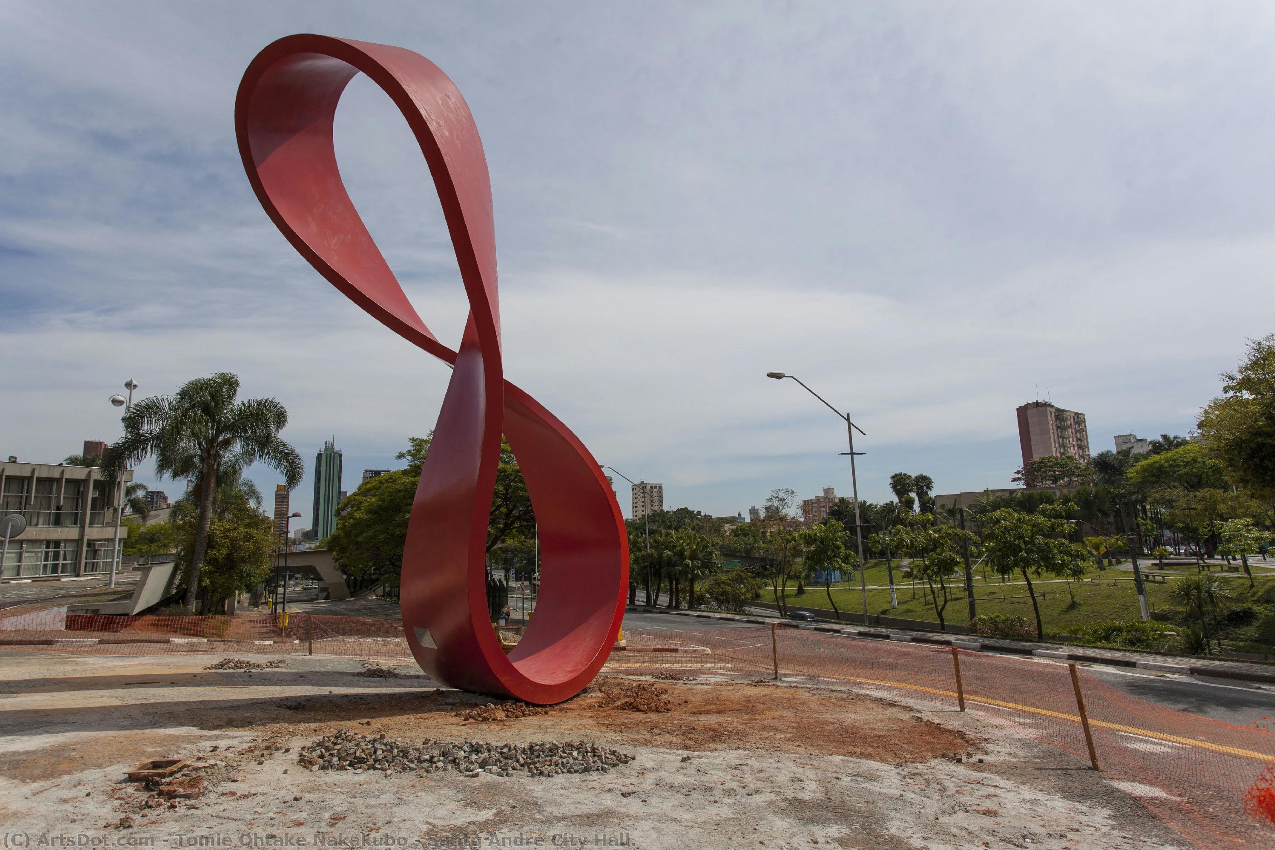 Santo André City Hall. — Tomie Ohtake Nakakubo