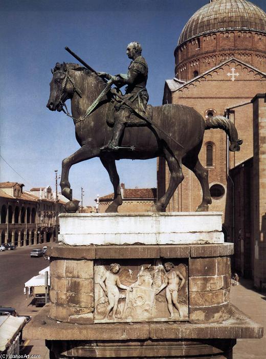 Equestrian Statue Of Gattamelata — Donatello