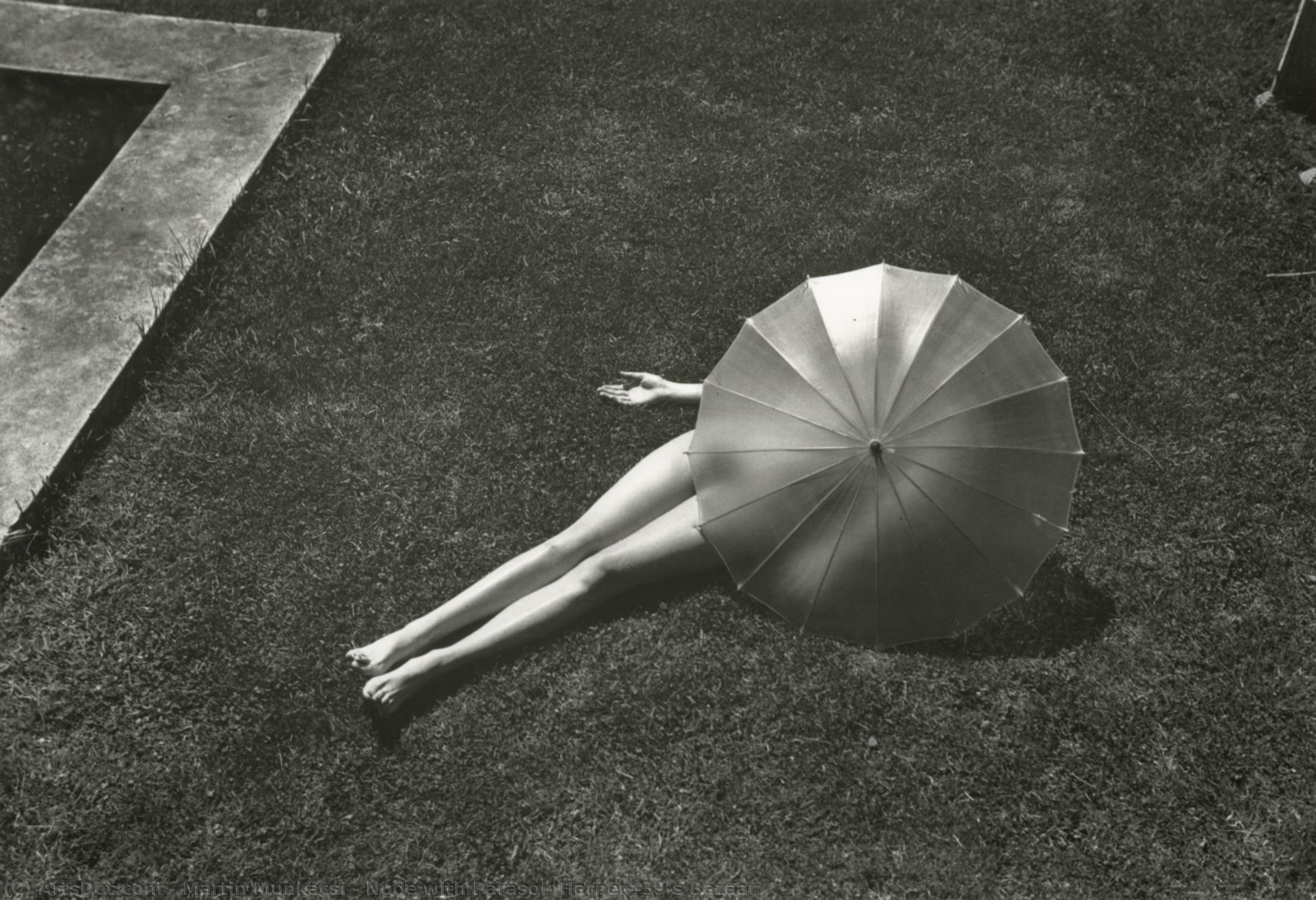 Nude With Parasol, Harper's Bazaar — マルティン・ムンカチ