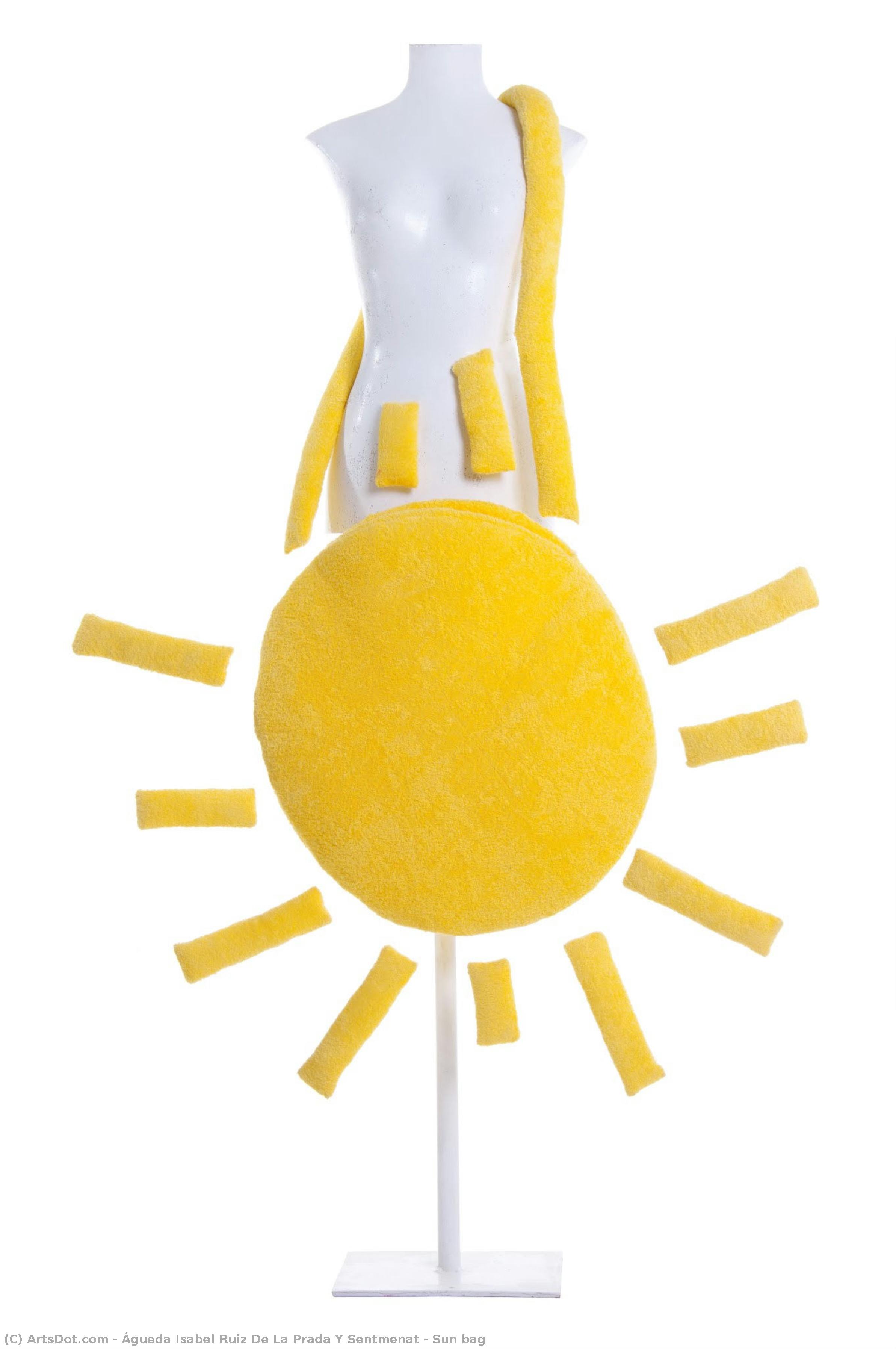 Sun Bag — Águeda Isabel Ruiz De La Prada Y Sentmenat