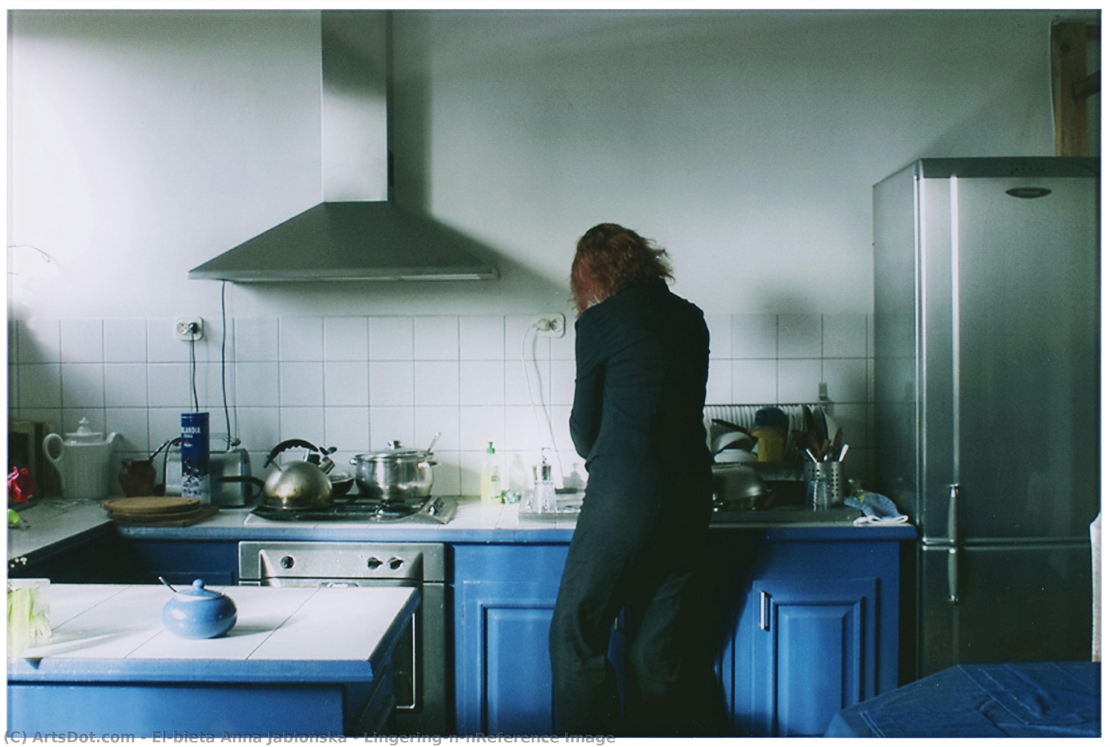 Lingering\n\nreference Image — Elżbieta Anna Jabłońska