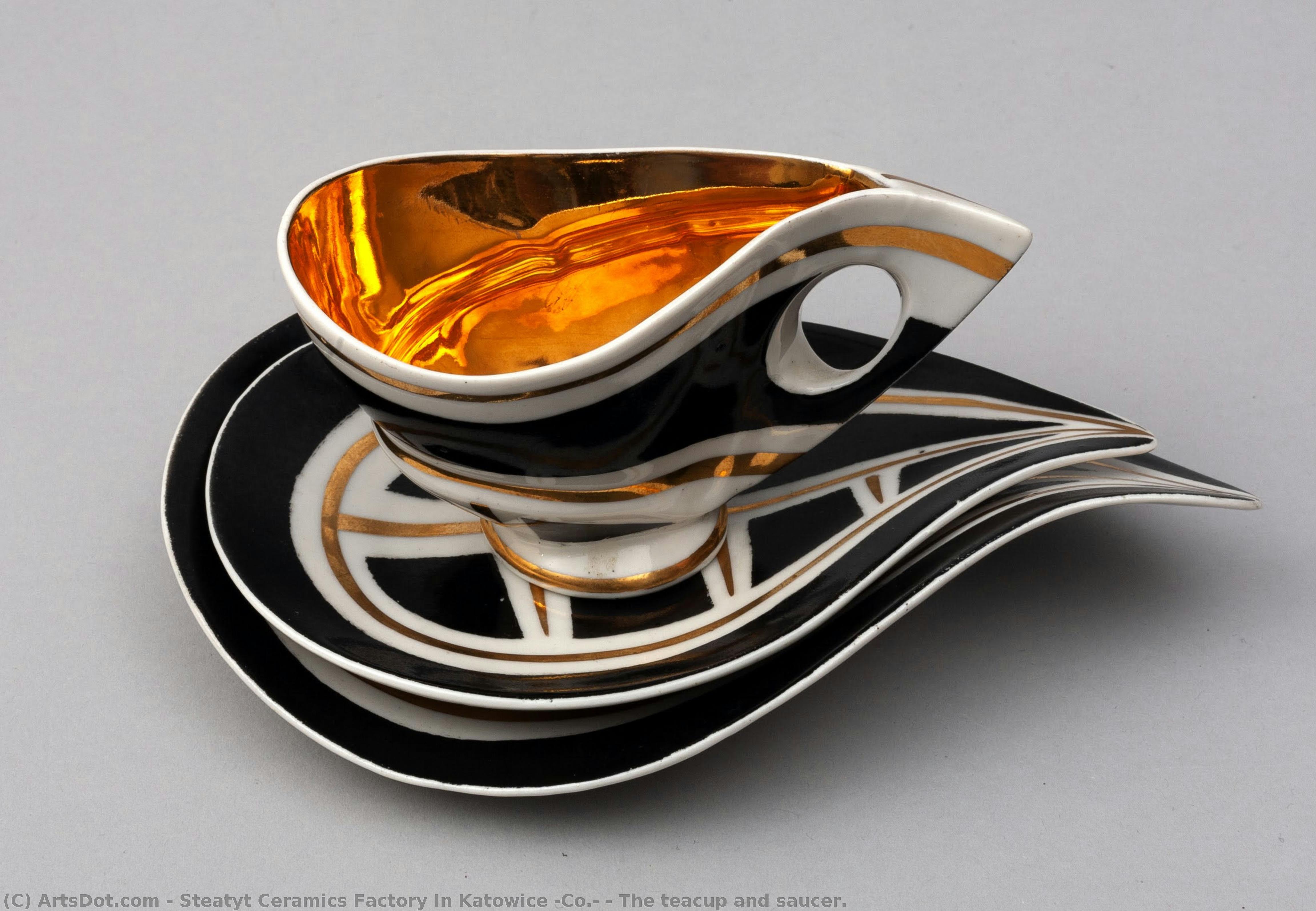 The Teacup And Saucer. — Steatyt Ceramics Factory In Katowice (co.)