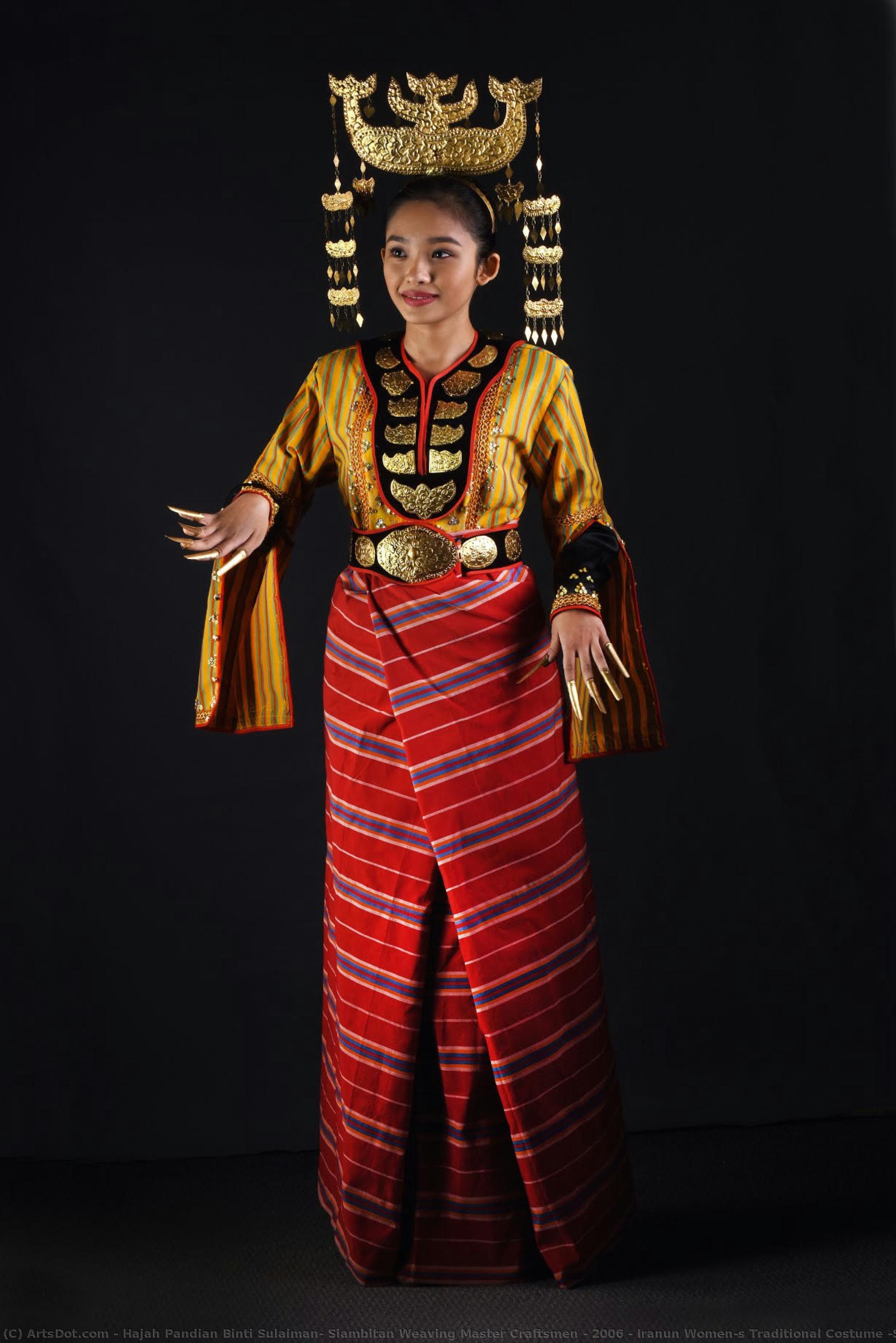 Iranun Women’s Traditional Costume (striped Motif) — Hajah Pandian Binti Sulaiman: Maestra Artesana De Tejido Siambitan – 2006