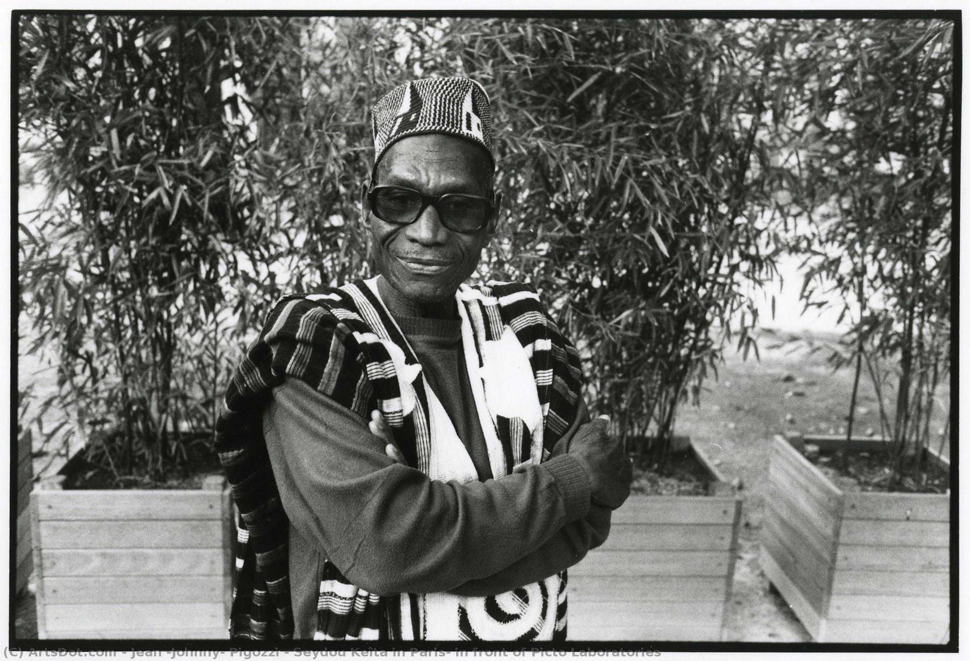 Seydou Keîta In Paris, In Front Of Picto Laboratories — Jean 'johnny' Pigozzi