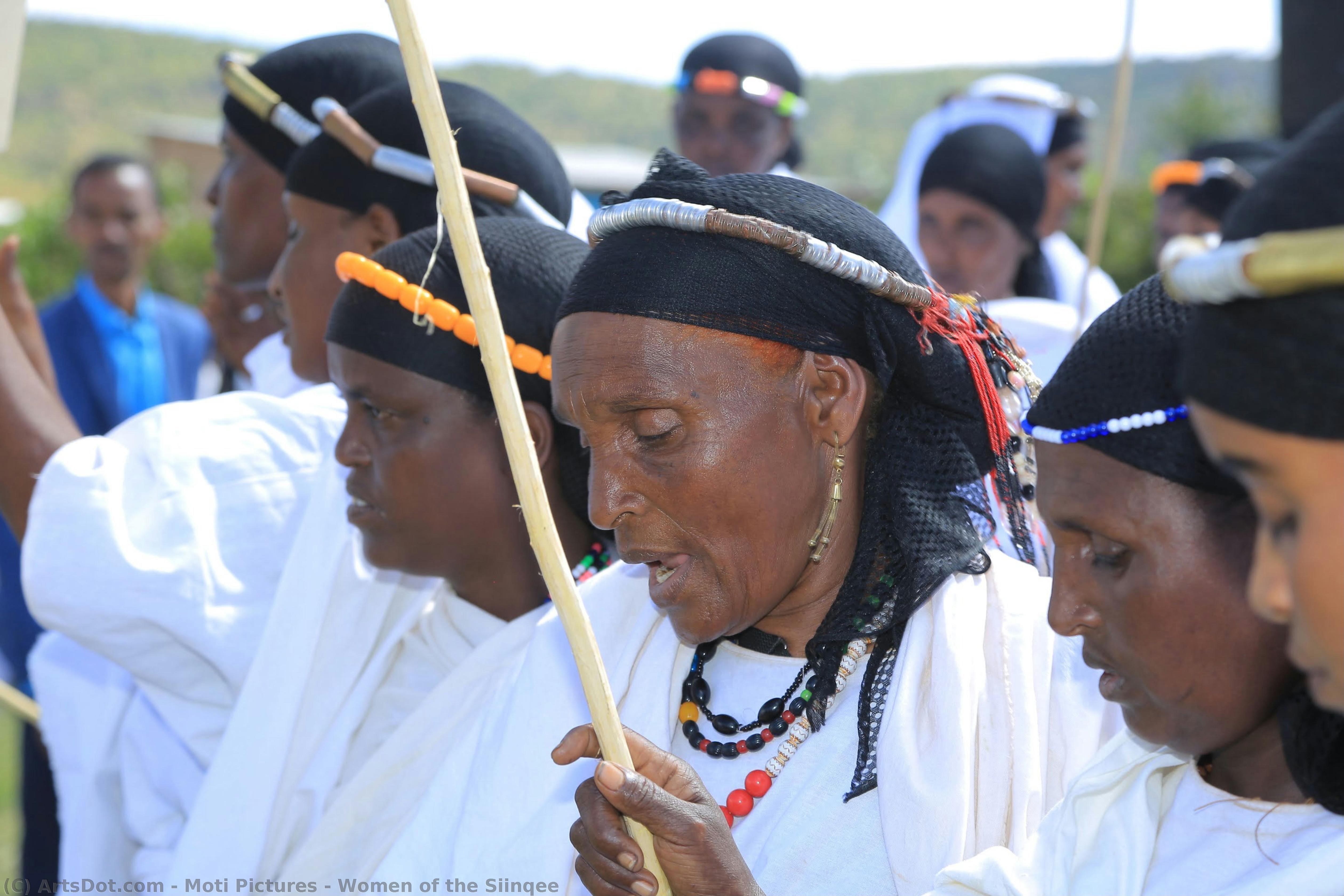 Women Of The Siinqee — Moti Pictures