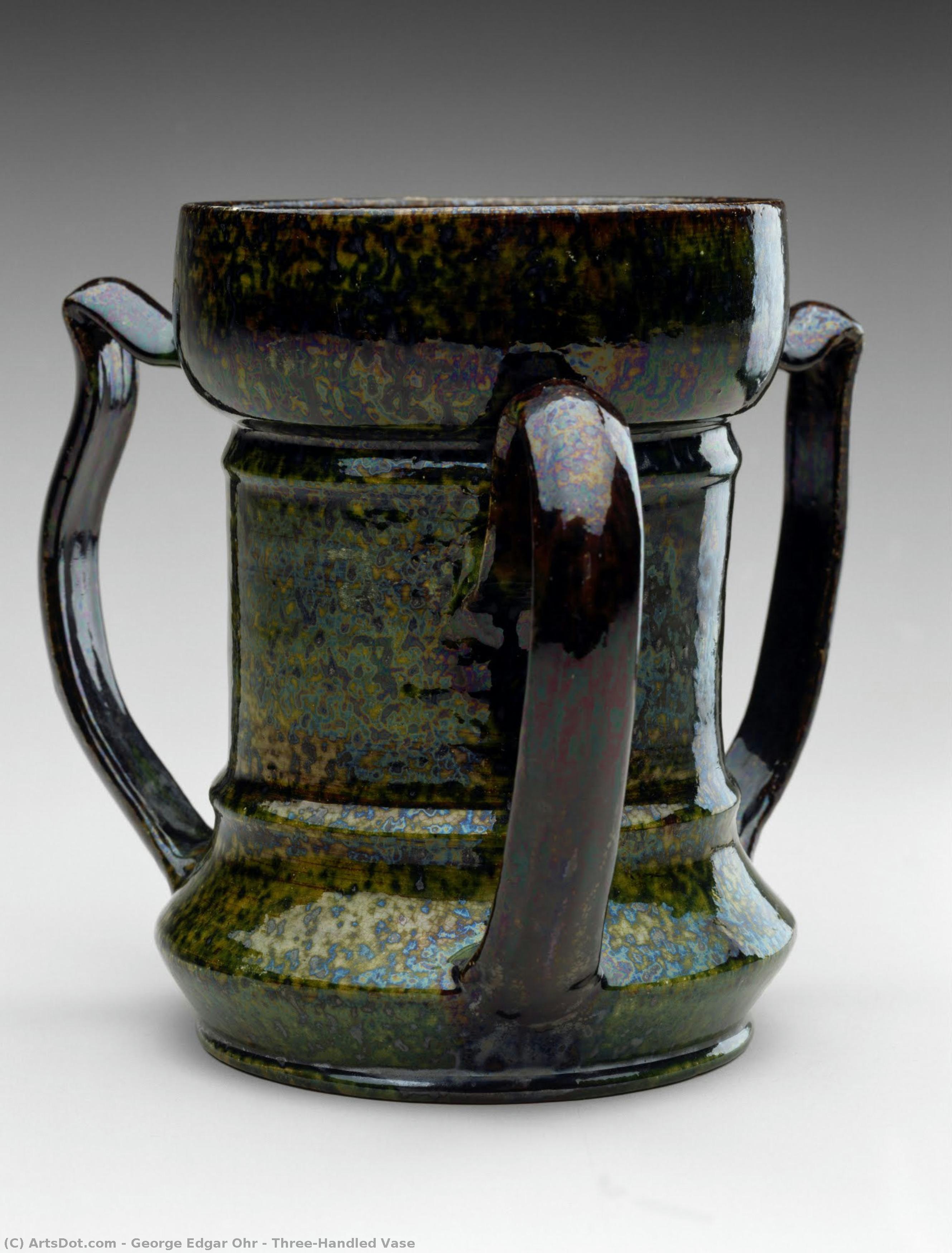 Three-handled Vase — Безумный Художник Билкиси