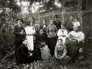 Family Group, Cuzco — Martín Chambi