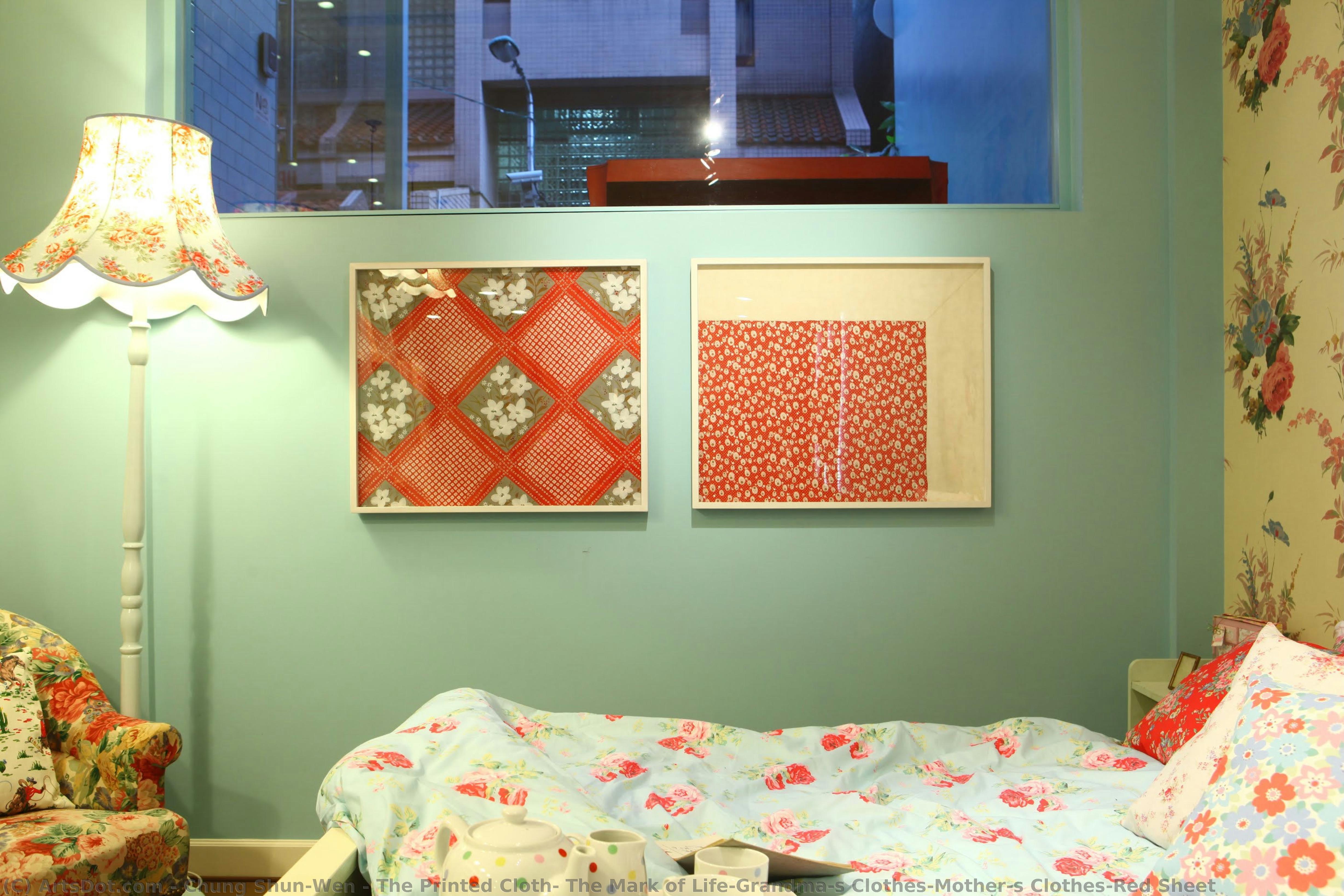 The Printed Cloth: The Mark Of Life/grandma’s Clothes/mother’s Clothes/red Sheet — 鍾舜文