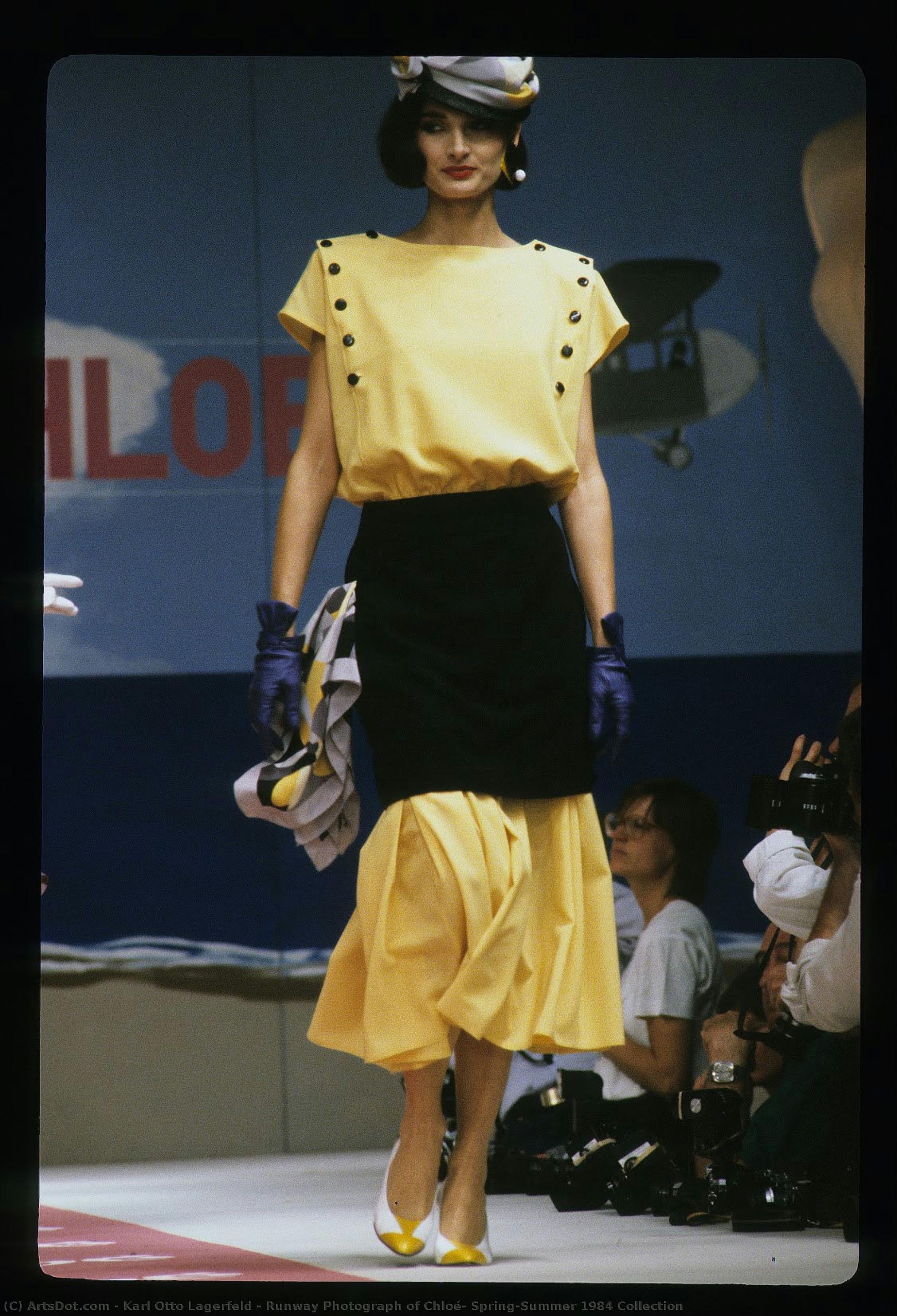 Runway Photograph Of Chloé, Spring/summer 1984 Collection — Karl Otto Lagerfeld