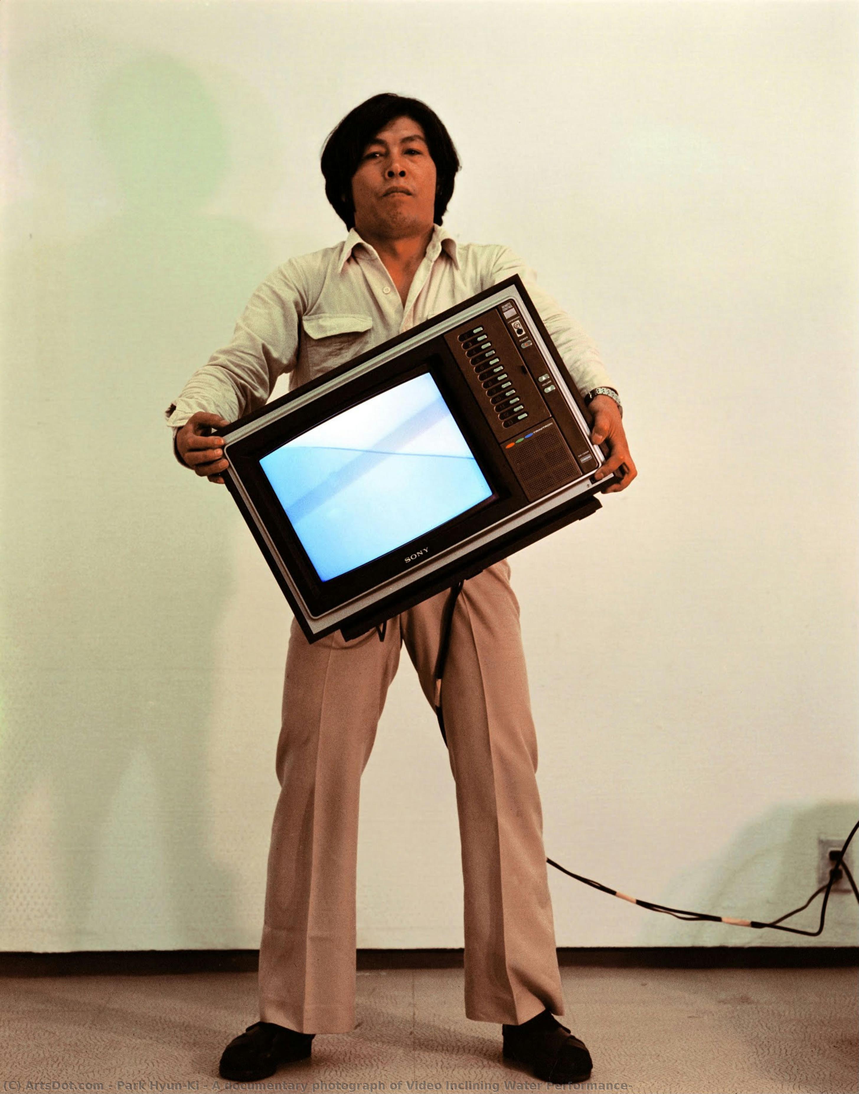 A Documentary Photograph Of Video Inclining Water Performance, — Park Hyun-ki
