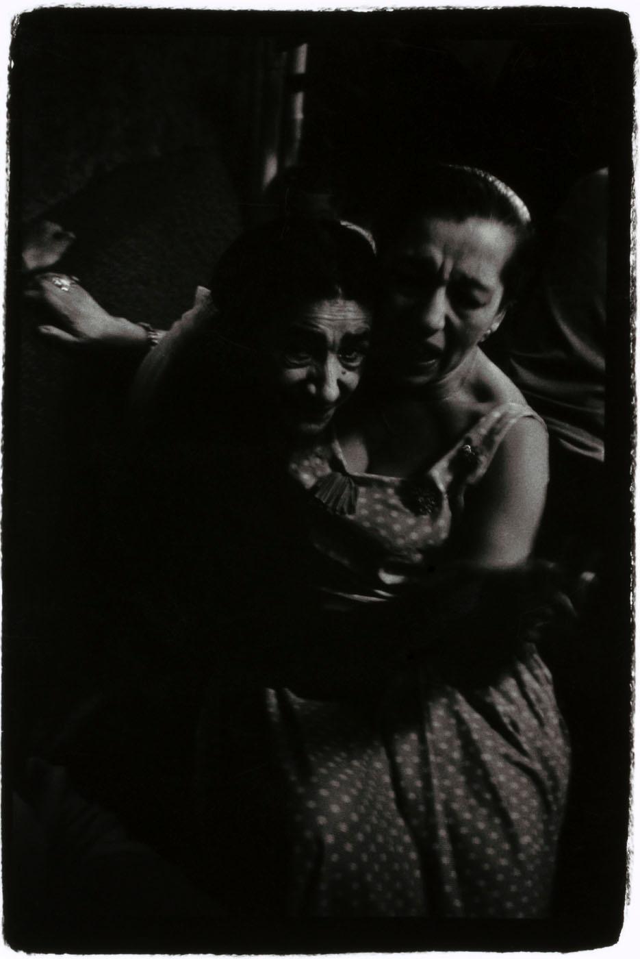 Untitled (2 Women Hugging) — Benjamin Lifson