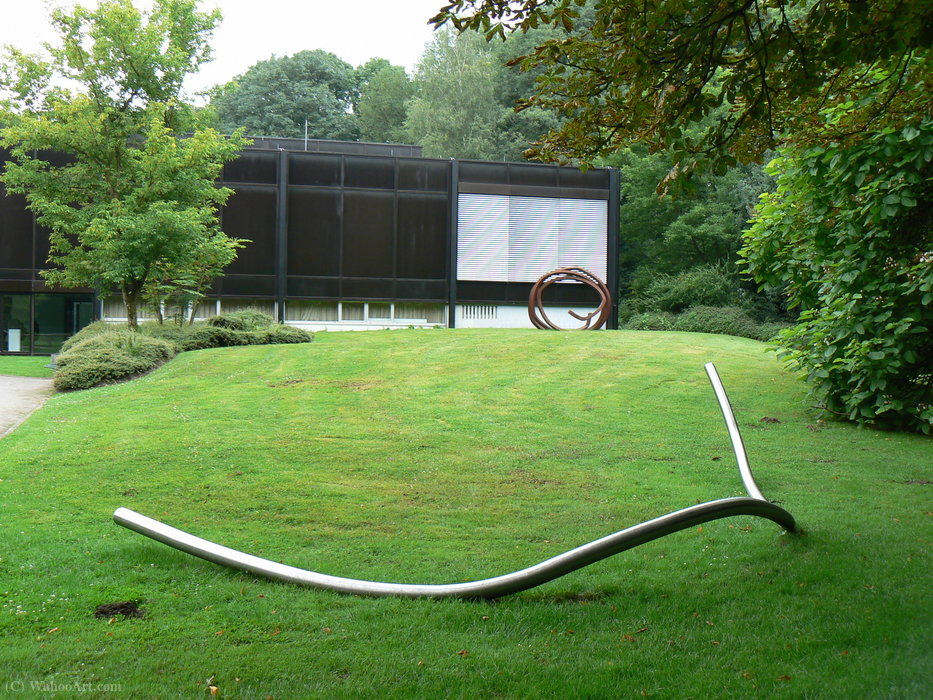 Raumplastik Grosse Kurve I, (2) (1980) — Norbert Kricke