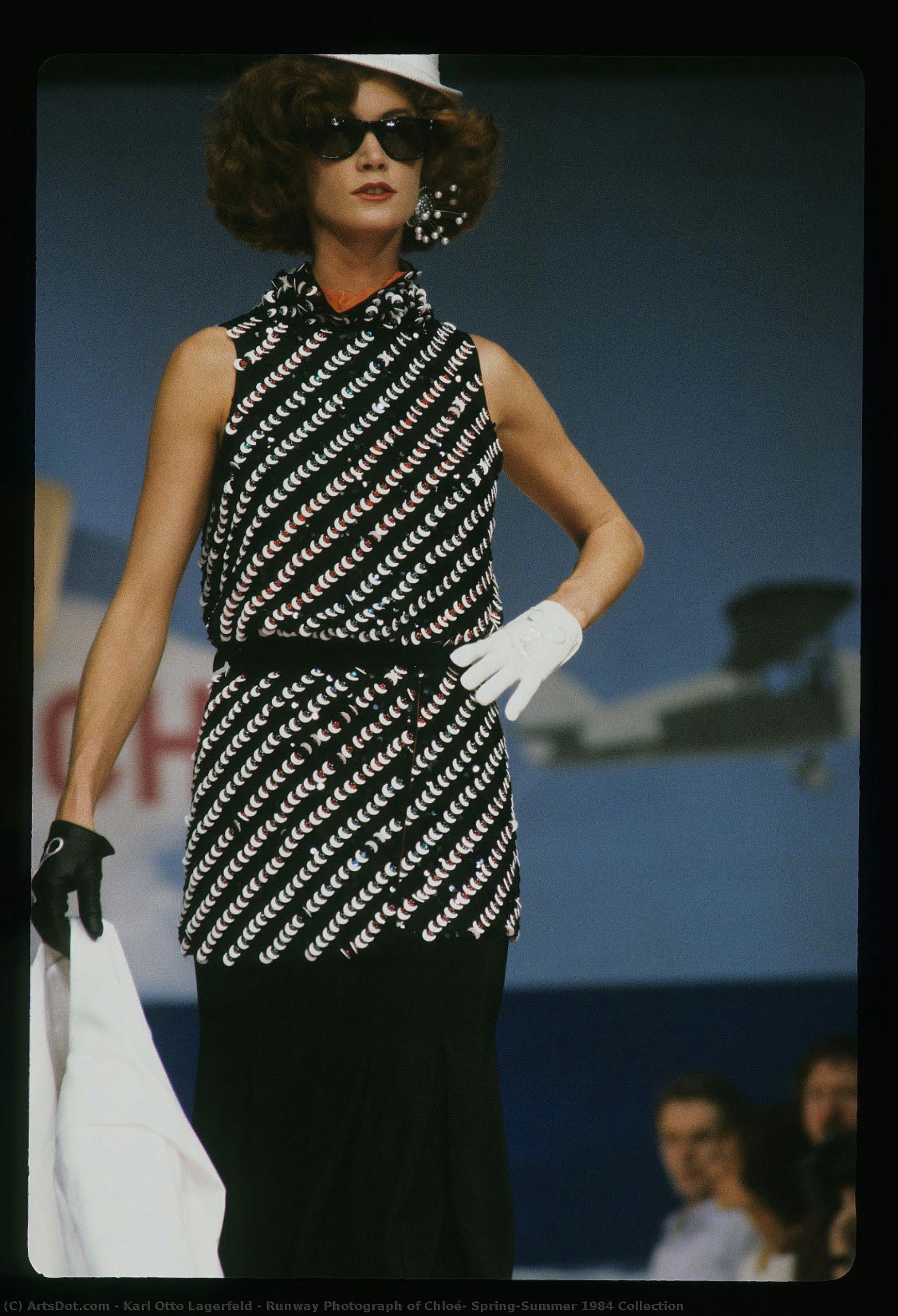 Runway Photograph Of Chloé, Spring/summer 1984 Collection — Karl Otto Lagerfeld