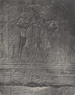 Palais De Karnak, Sculptures Extérieures Du Sanctuaire De Granit — Maxime Du Camp