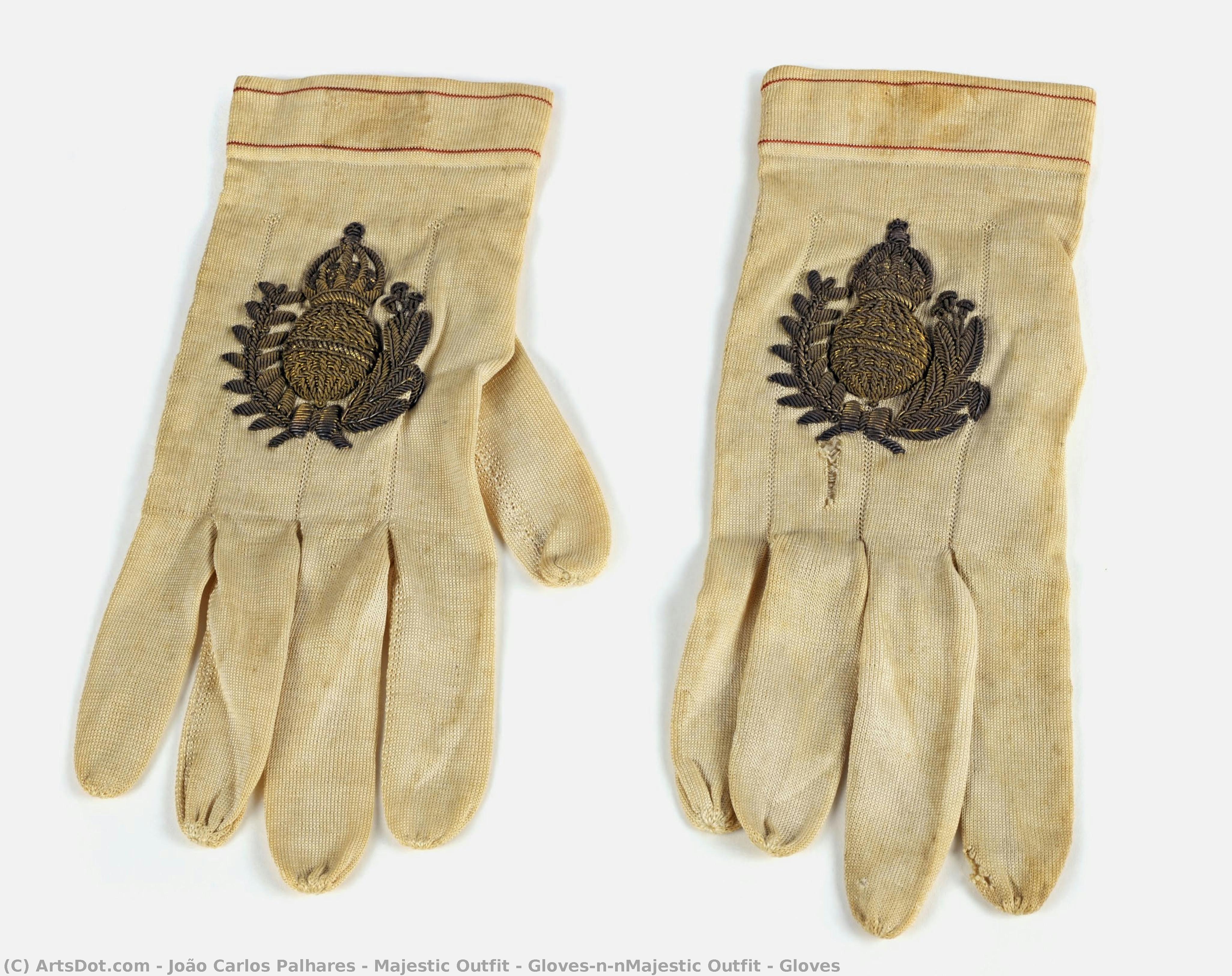 Majestic Outfit - Gloves\n\nmajestic Outfit - Gloves — João Carlos Palhares