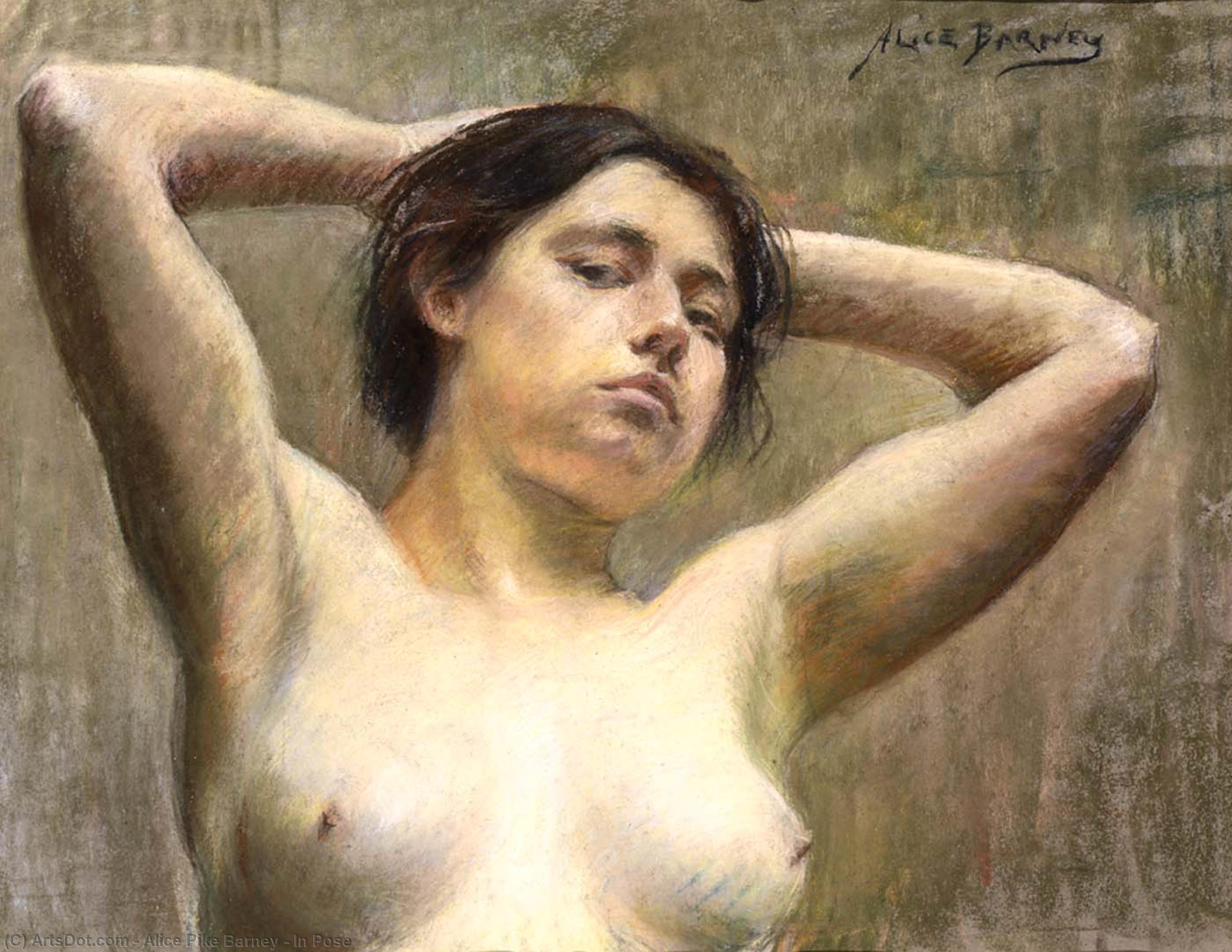 In Pose — Алис Пик Барни