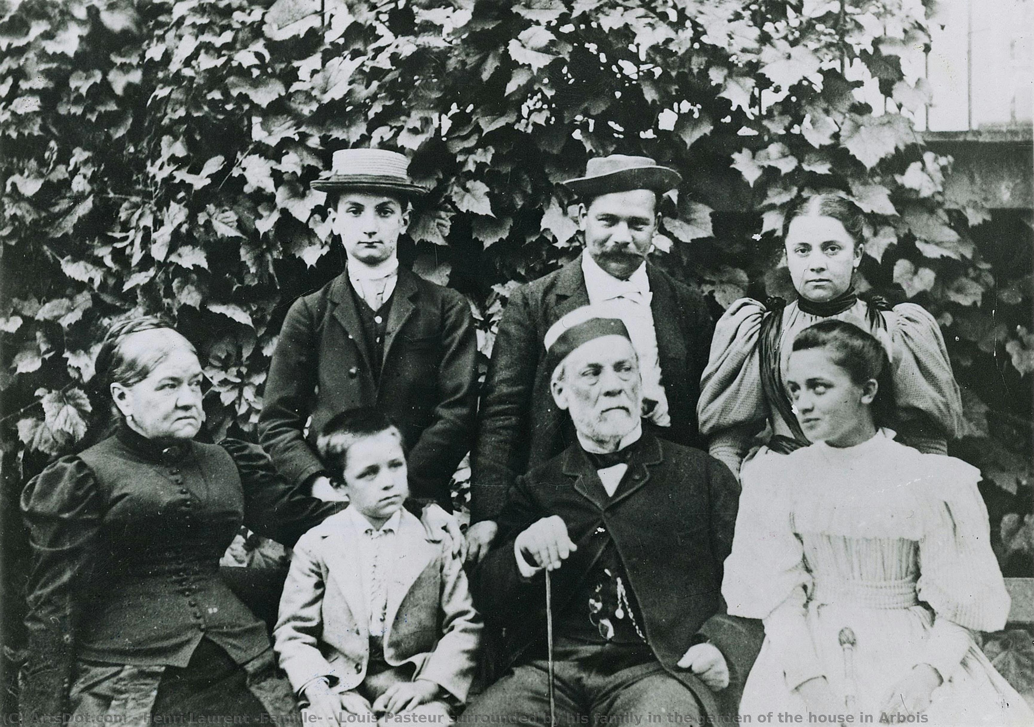 Louis Pasteur Surrounded By His Family In The Garden Of The House In Arbois — Henri Laurent (famille)