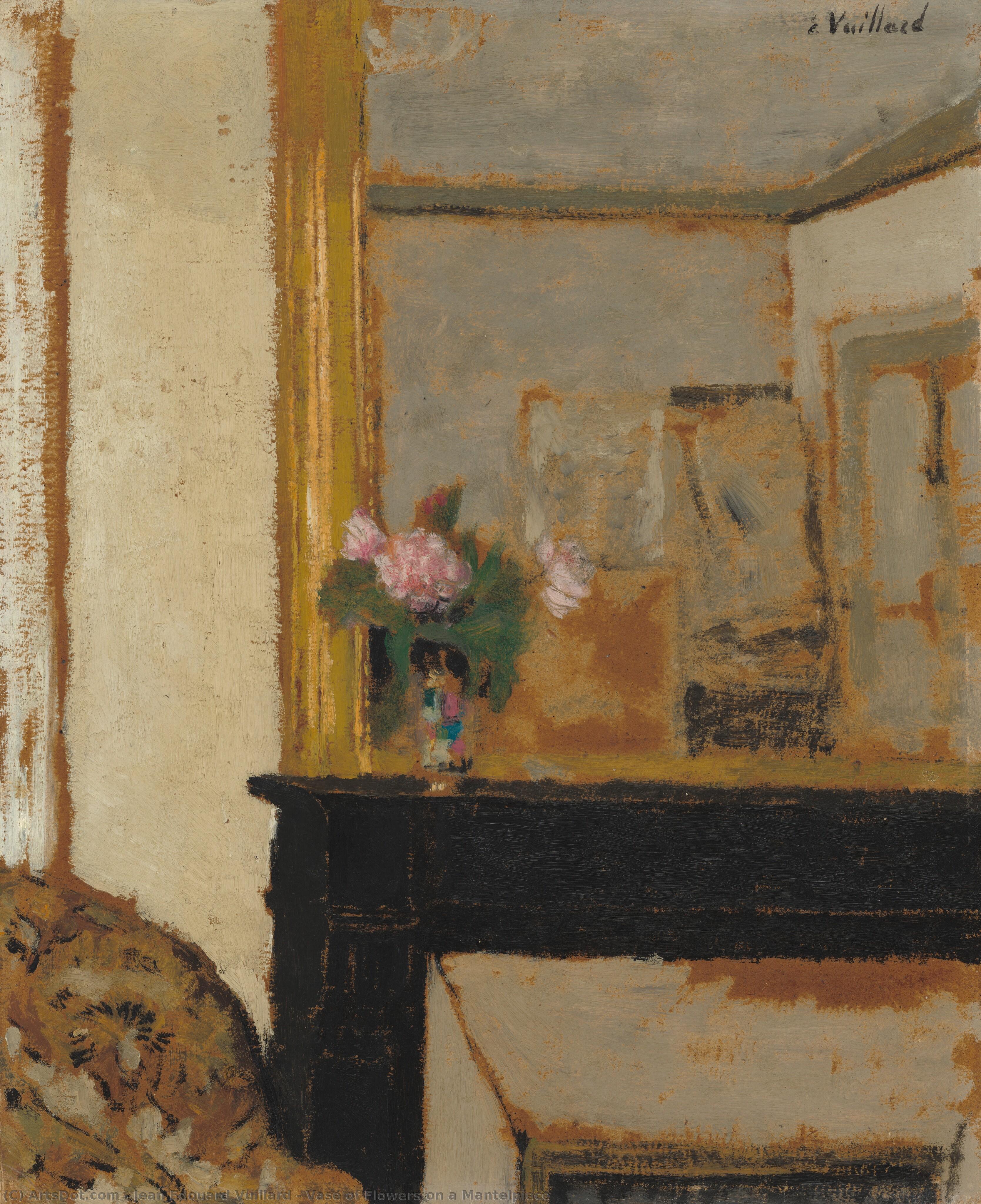Vase Of Flowers On A Mantelpiece — ジャン＝エドゥアール・ヴュイヤール