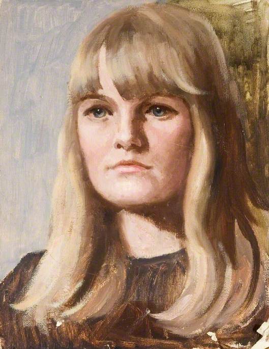 Portrait Of A Young Woman With Blonde Hair — Clare Exodie Fadelle