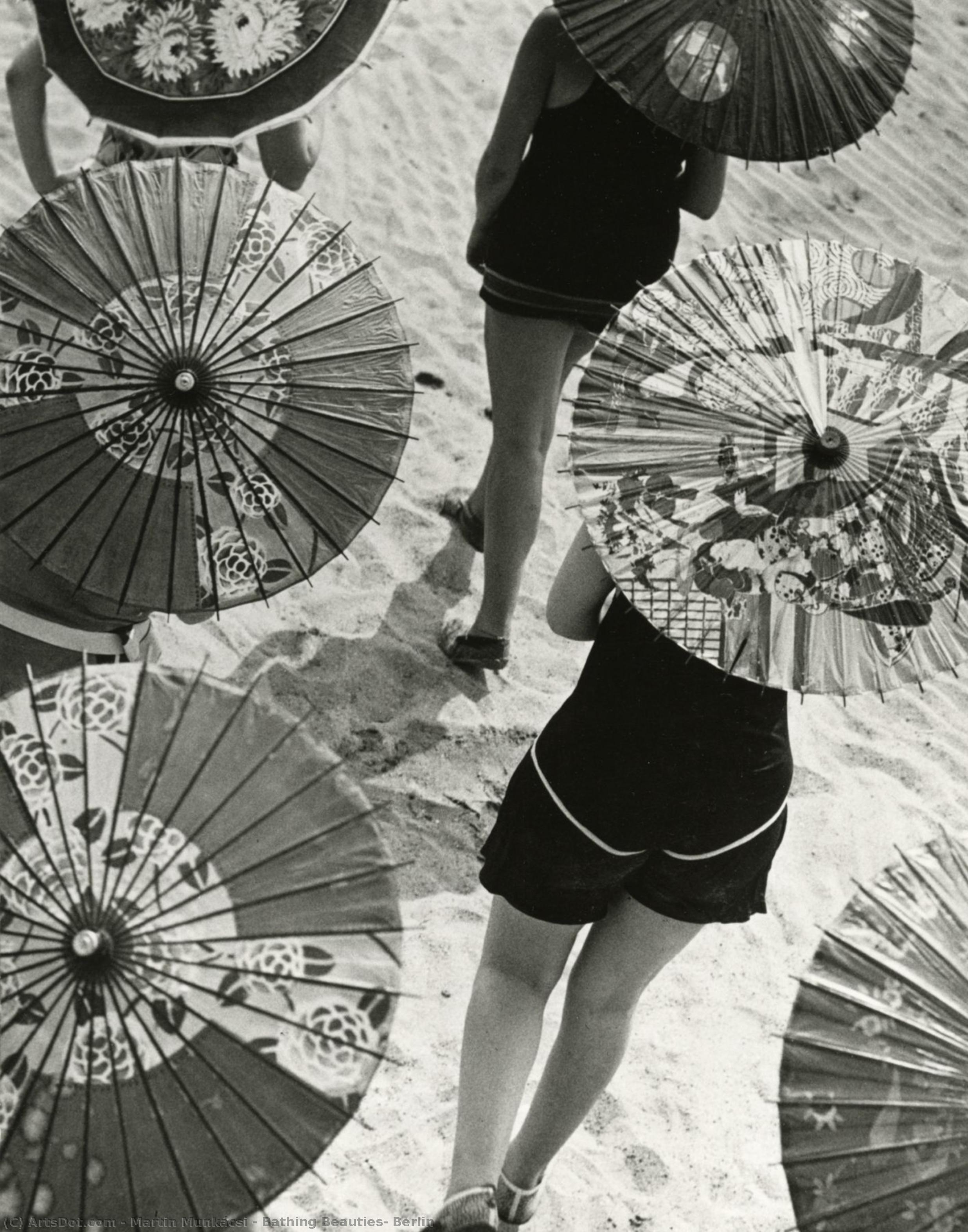 Bathing Beauties, Berlin — Martin Munkácsi