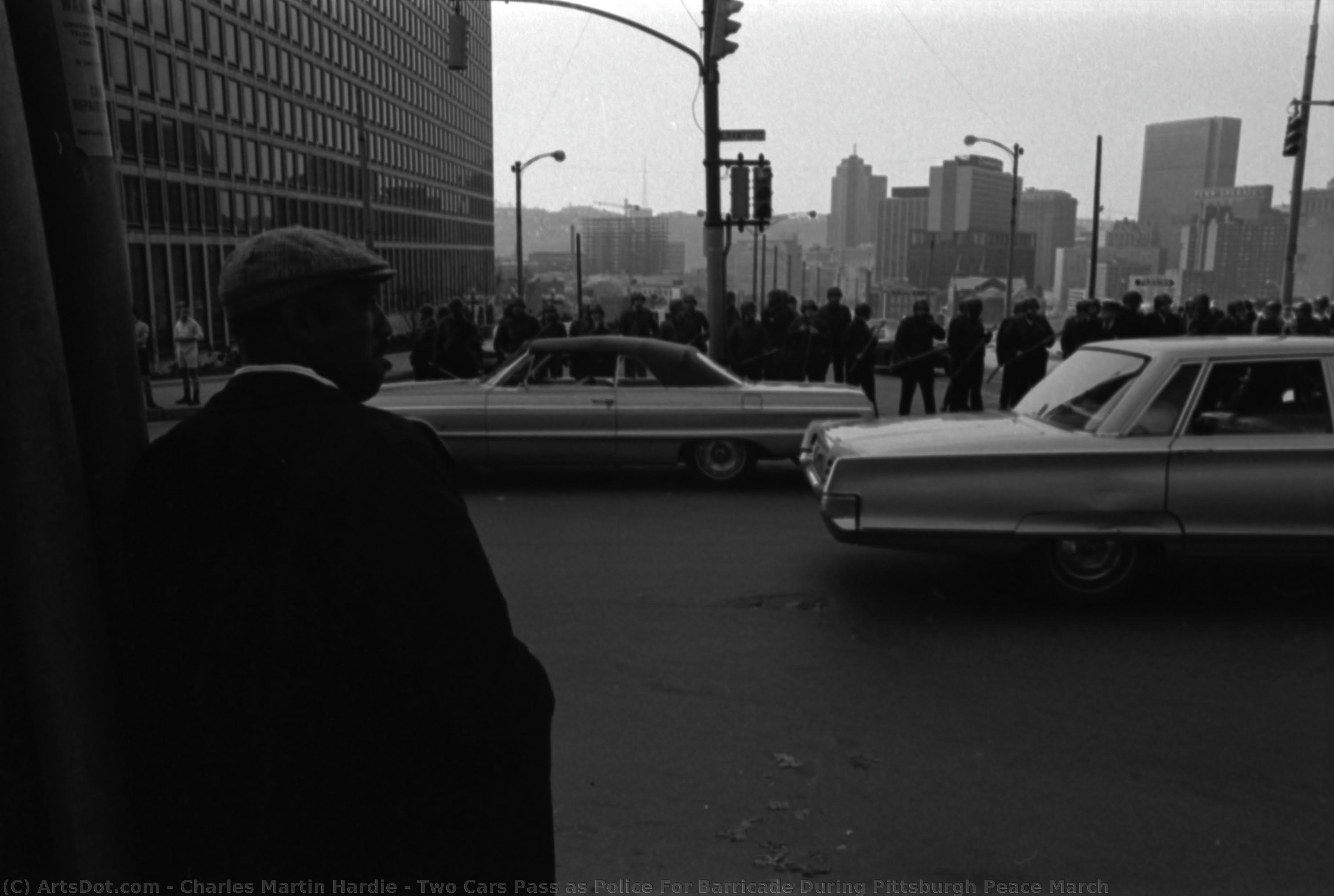 Two Cars Pass As Police For Barricade During Pittsburgh Peace March — Čarls Martin Hardi