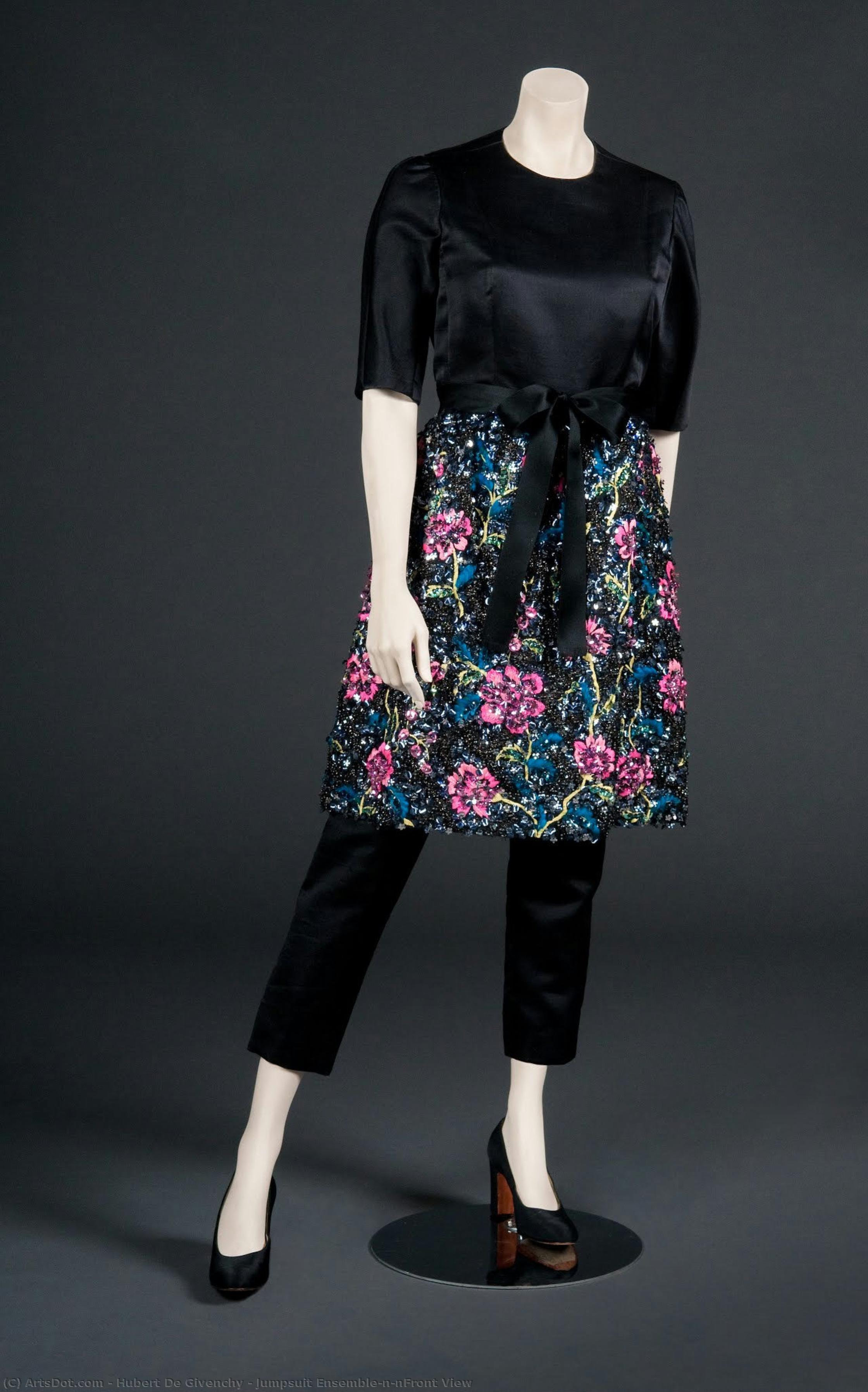 Jumpsuit Ensemble\n\nfront View — Юбер Де Живанши