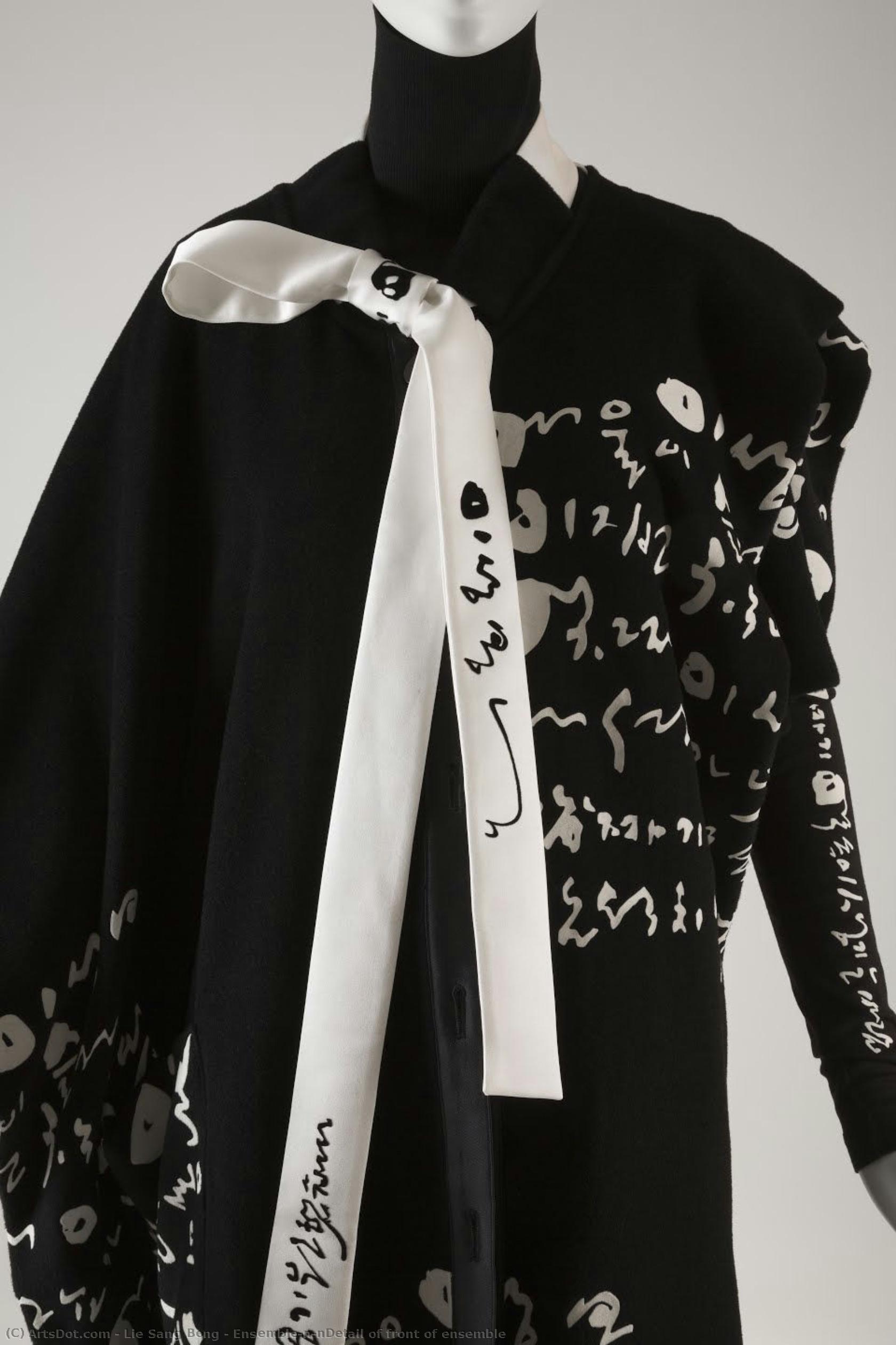Ensemble\n\ndetail Of Front Of Ensemble — Lie Sang Bong
